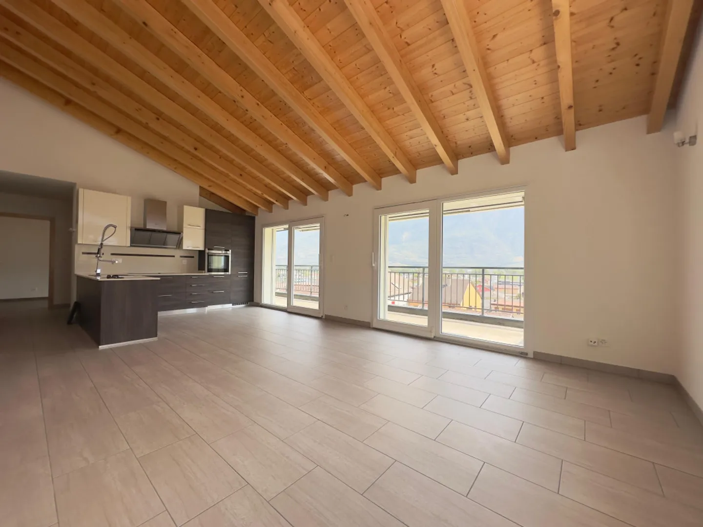 Appartamento 4.5 stanze - Foto 2 di 12