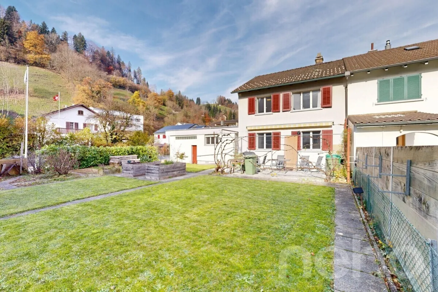 Familienfreundliches Doppelhaus - Foto 2 von 12
