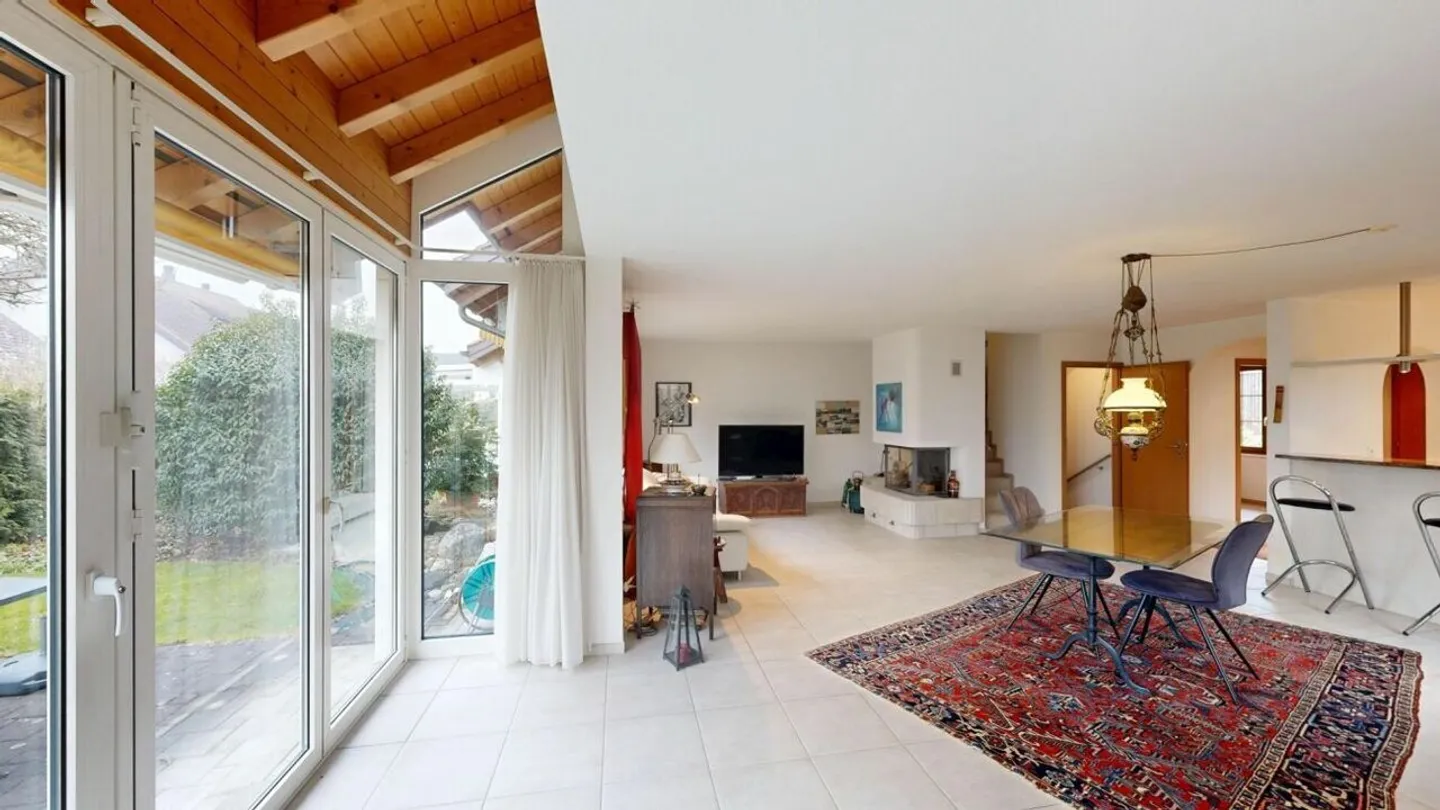 Charmantes Doppelhaus in Ruhiger Lage - Foto 2 von 9