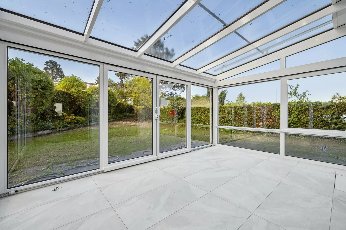 Luxury Family Home - Photo 6 of 15