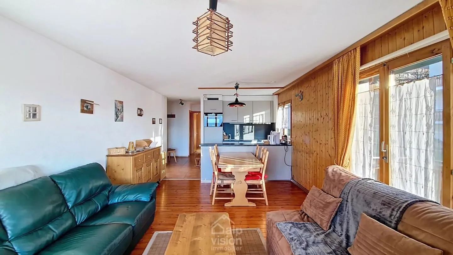 4.5 ROOM BRIGHT APARTMENT IN VEYSONNAZ | EXCLUSIVE PREVIEW - Photo 4 of 13