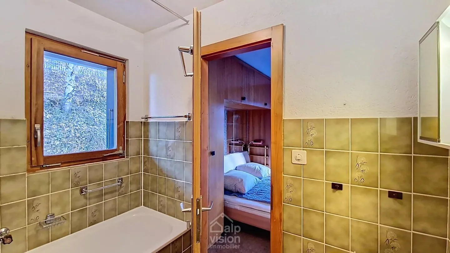 4.5 ROOM BRIGHT APARTMENT IN VEYSONNAZ | EXCLUSIVE PREVIEW - Photo 13 of 13