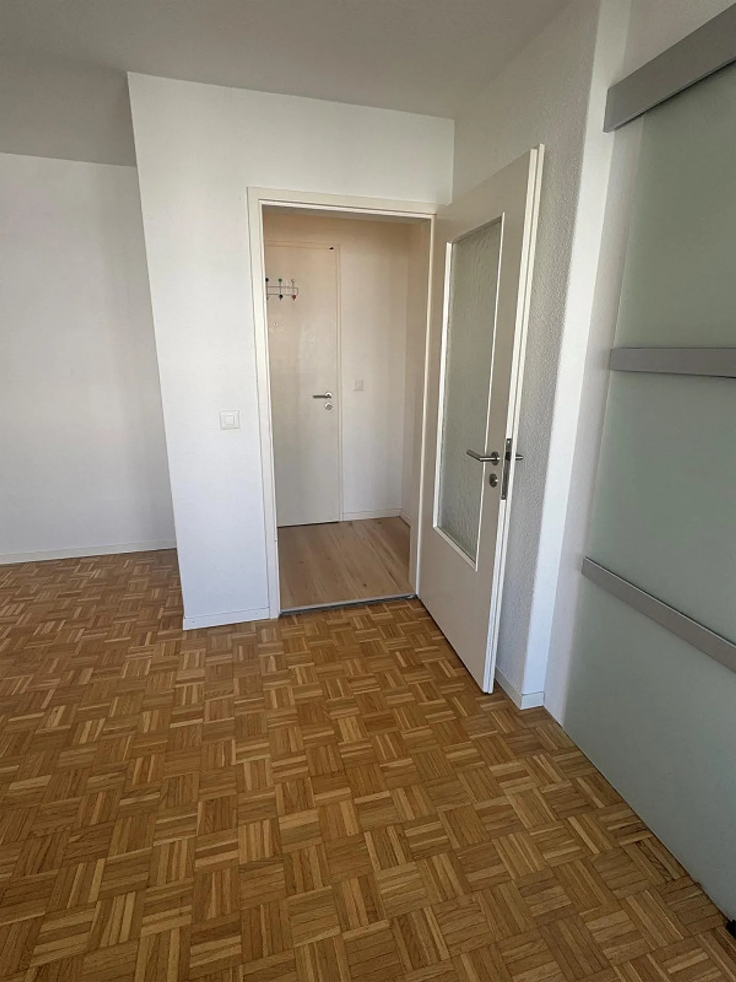 Helle renovierte Wohnung mit Balkon - Foto 6 von 15