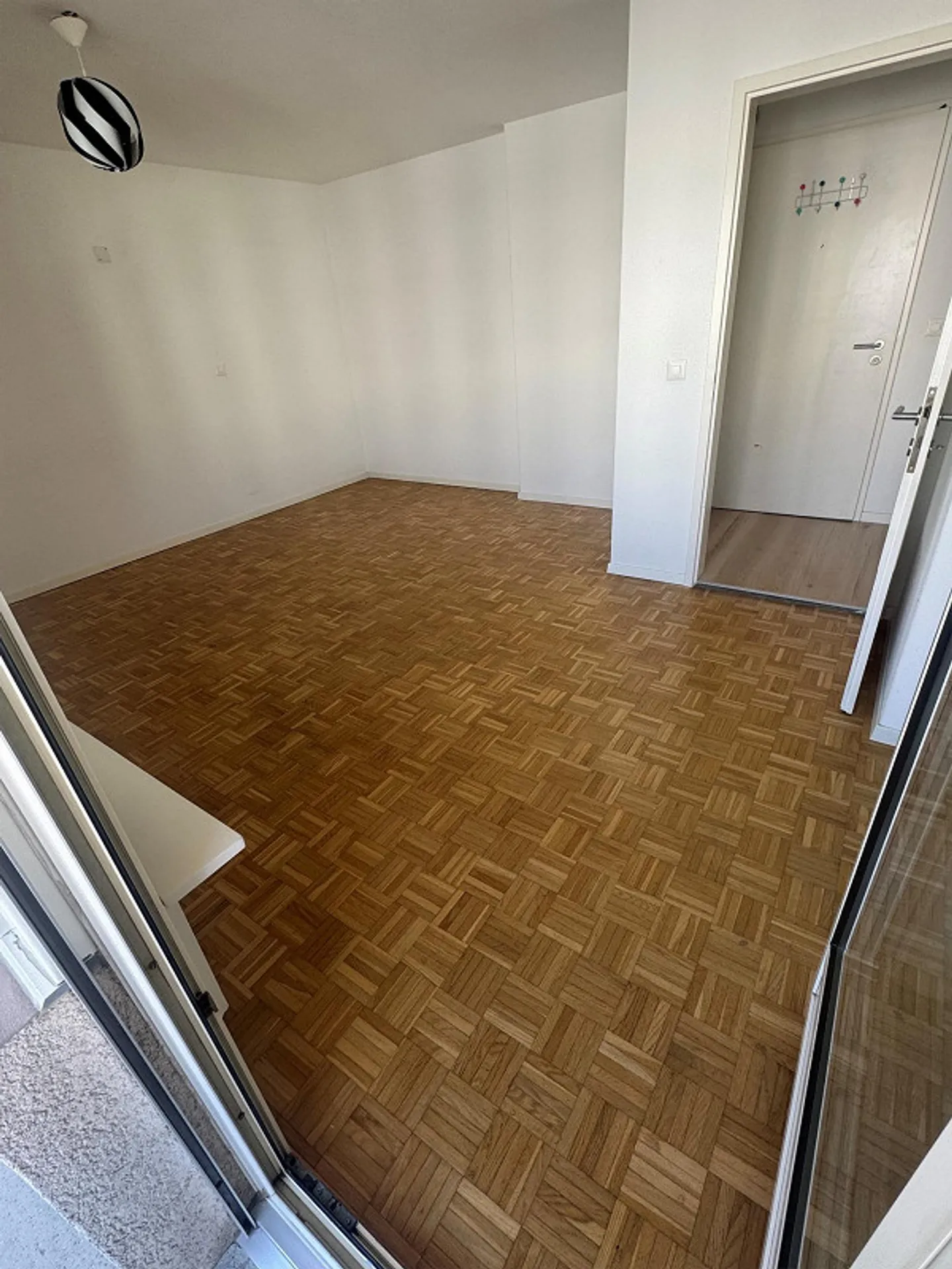 Helle renovierte Wohnung mit Balkon - Foto 8 von 15