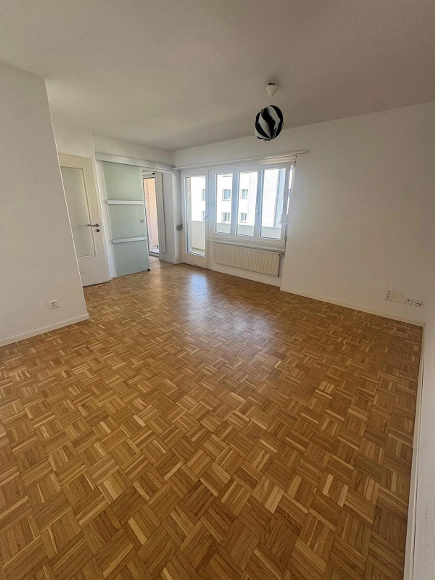 Helle renovierte Wohnung mit Balkon - Foto 9 von 15