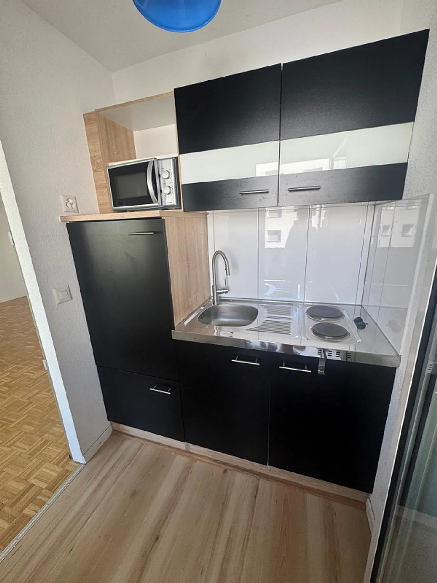 Helle renovierte Wohnung mit Balkon - Foto 10 von 15
