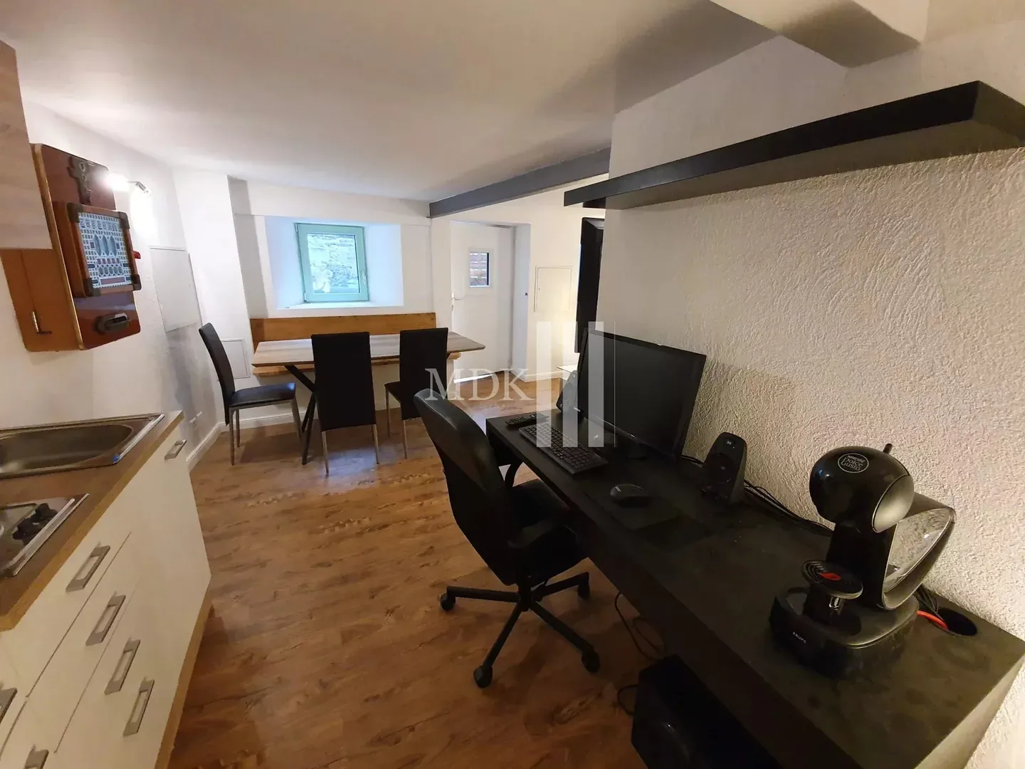 Apartment for rent - Photo 3 of 6