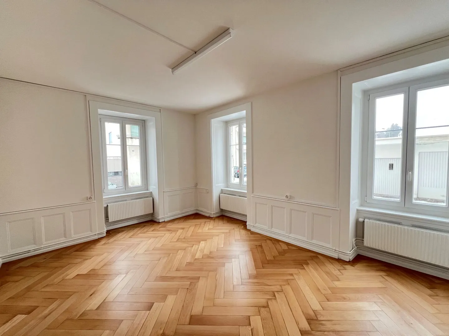 Avenir 11 Renovierter Gewerberaum von 114 m2 - Foto 2 von 12