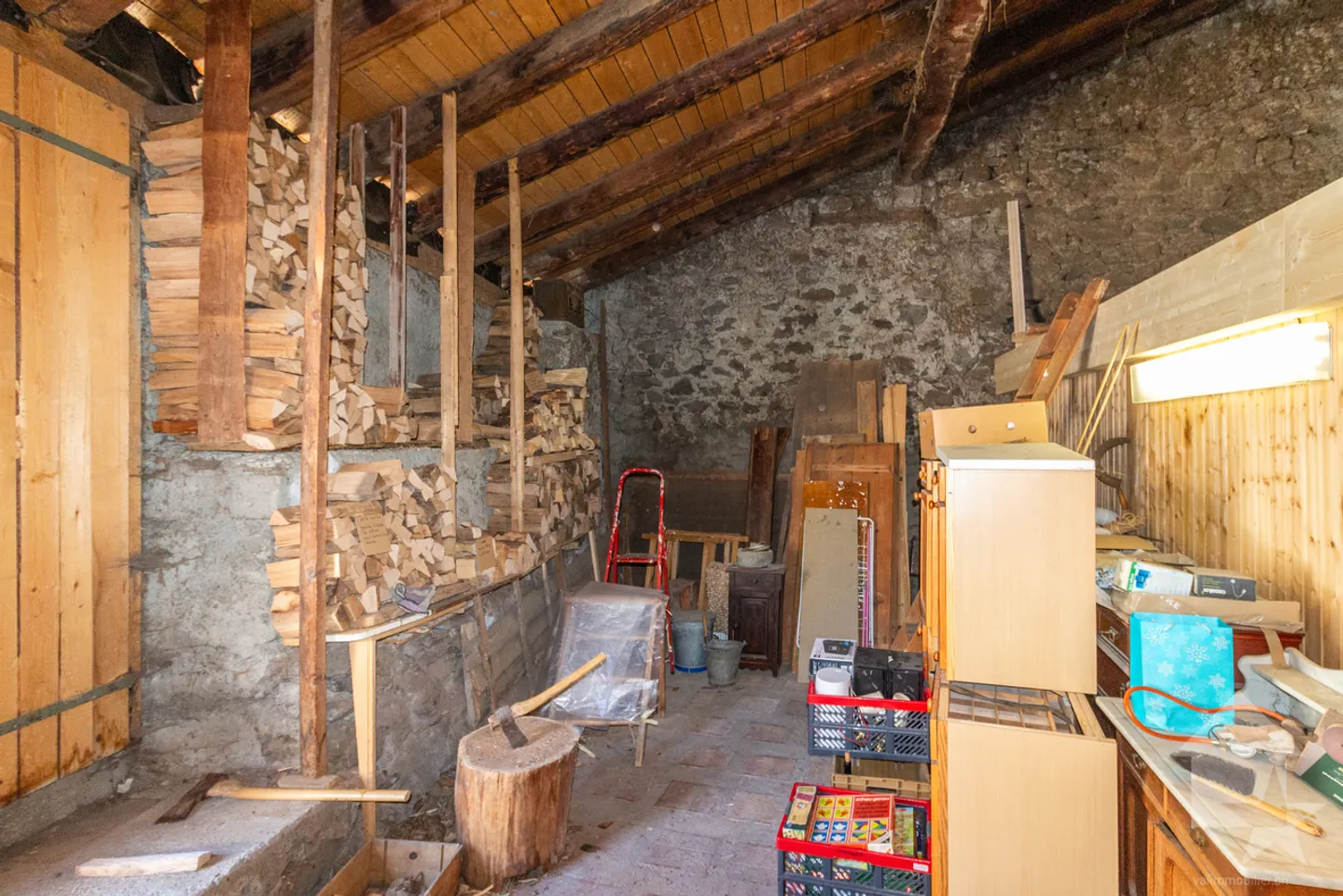 Autentica casa di villaggio del XVIII secolo con spazi esterni - Foto 22 di 28