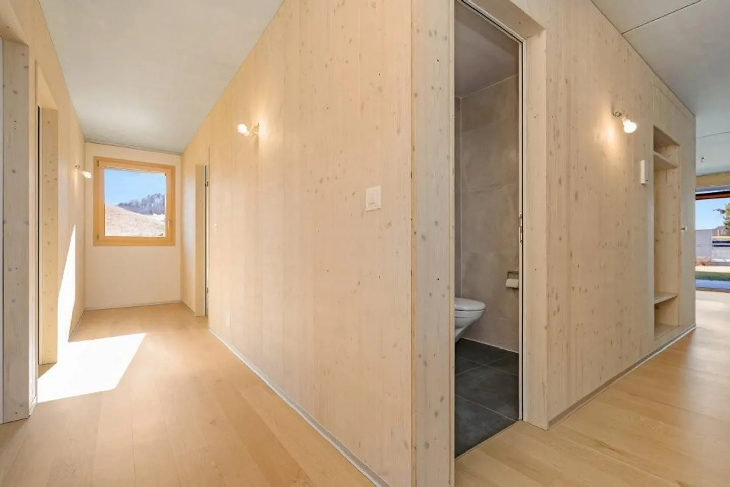 Bright 3.5-room apartment with balcony in a quiet location! - Photo 3 of 10