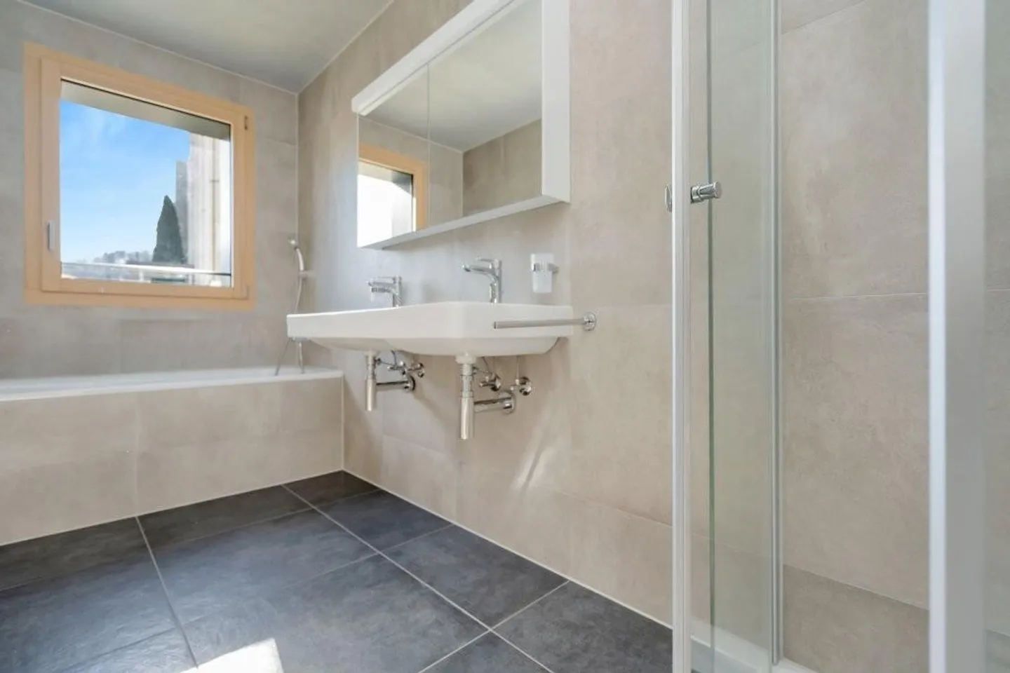 Bright 3.5-room apartment with balcony in a quiet location! - Photo 7 of 10