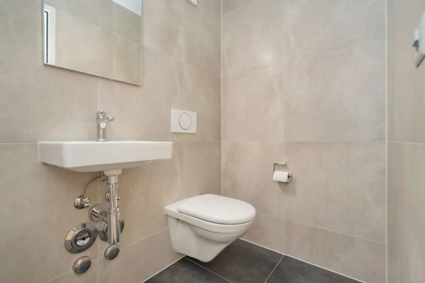 Bright 3.5-room apartment with balcony in a quiet location! - Photo 8 of 10