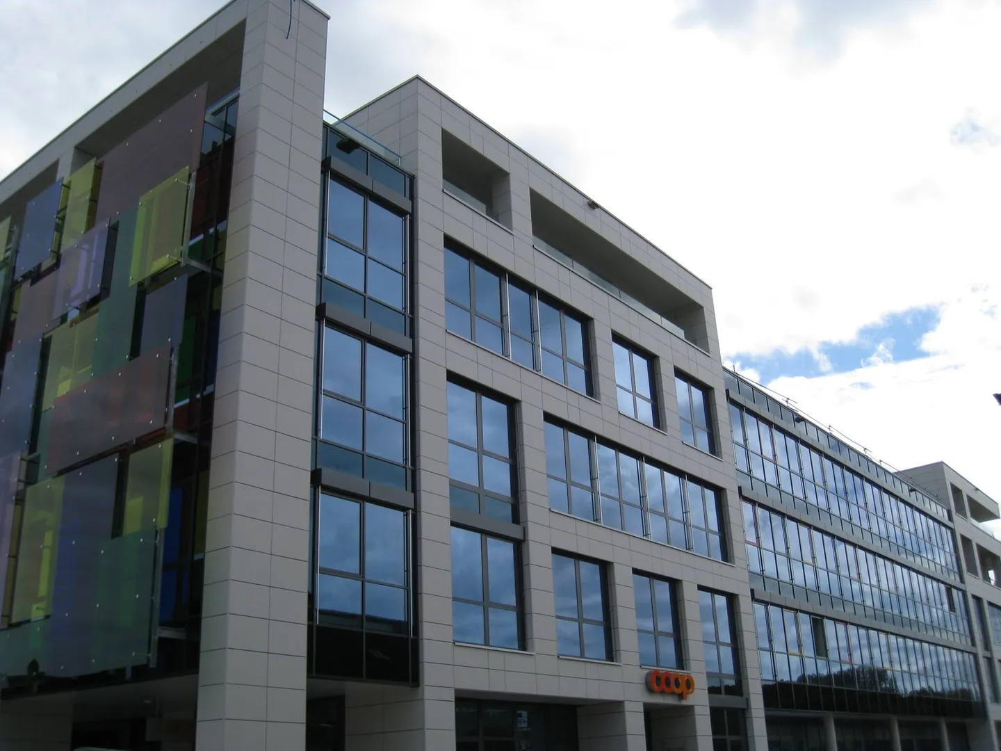 Parking space near the train station! - Photo 1 of 1