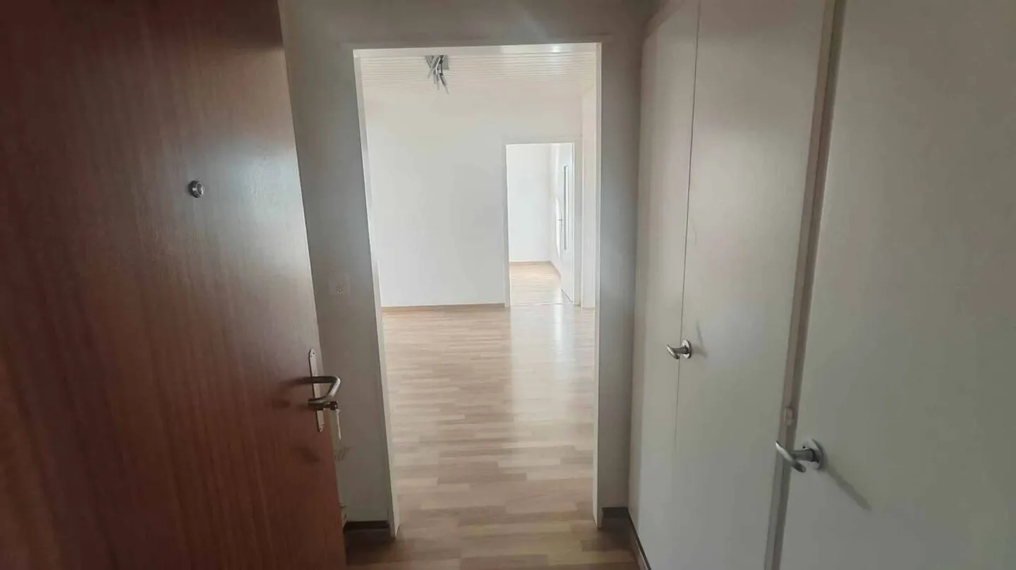 3,5-Zimmer-Wohnung im 3. Stock (ohne Aufzug) - Foto 2 von 13