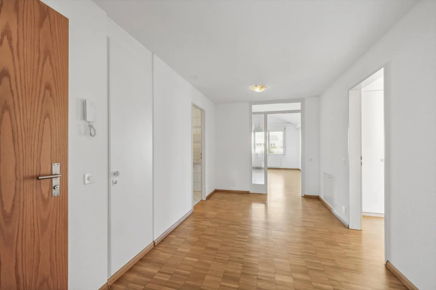 «Herrliche Dachwohnung mit grosser Terrasse!» - Foto 10 von 13