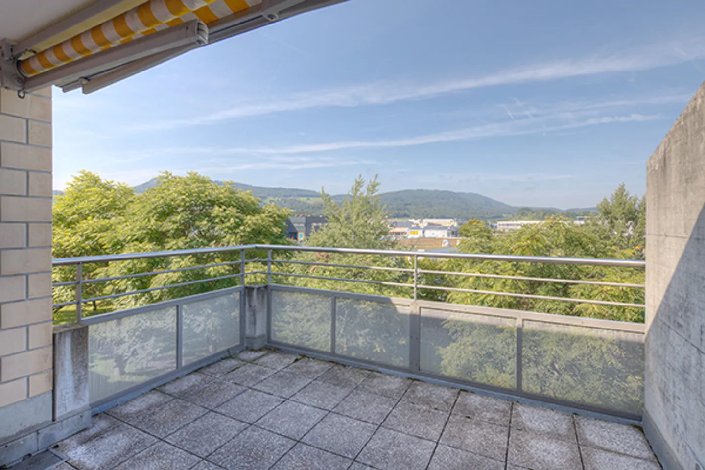 «Herrliche Dachwohnung mit grosser Terrasse!» - Foto 13 von 13