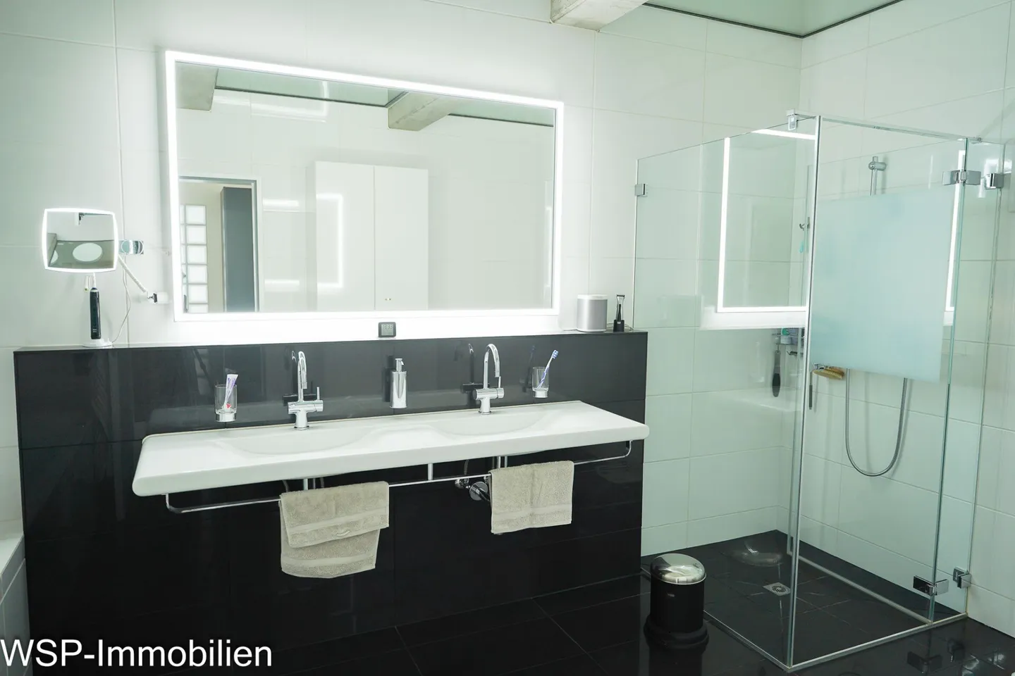 RESERVED - Enchanting Loft Apartment - Photo 10 of 12