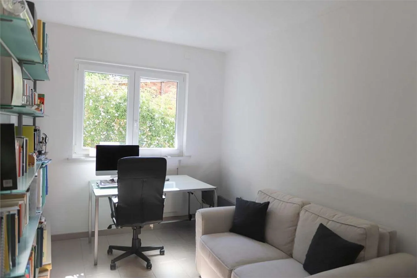 Appartamento di 4.5 locali con terrazza e giardino - Foto 6 di 13