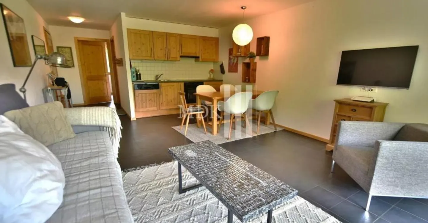 Charmante 2.5 Zimmer Wohnung - Foto 2 von 8