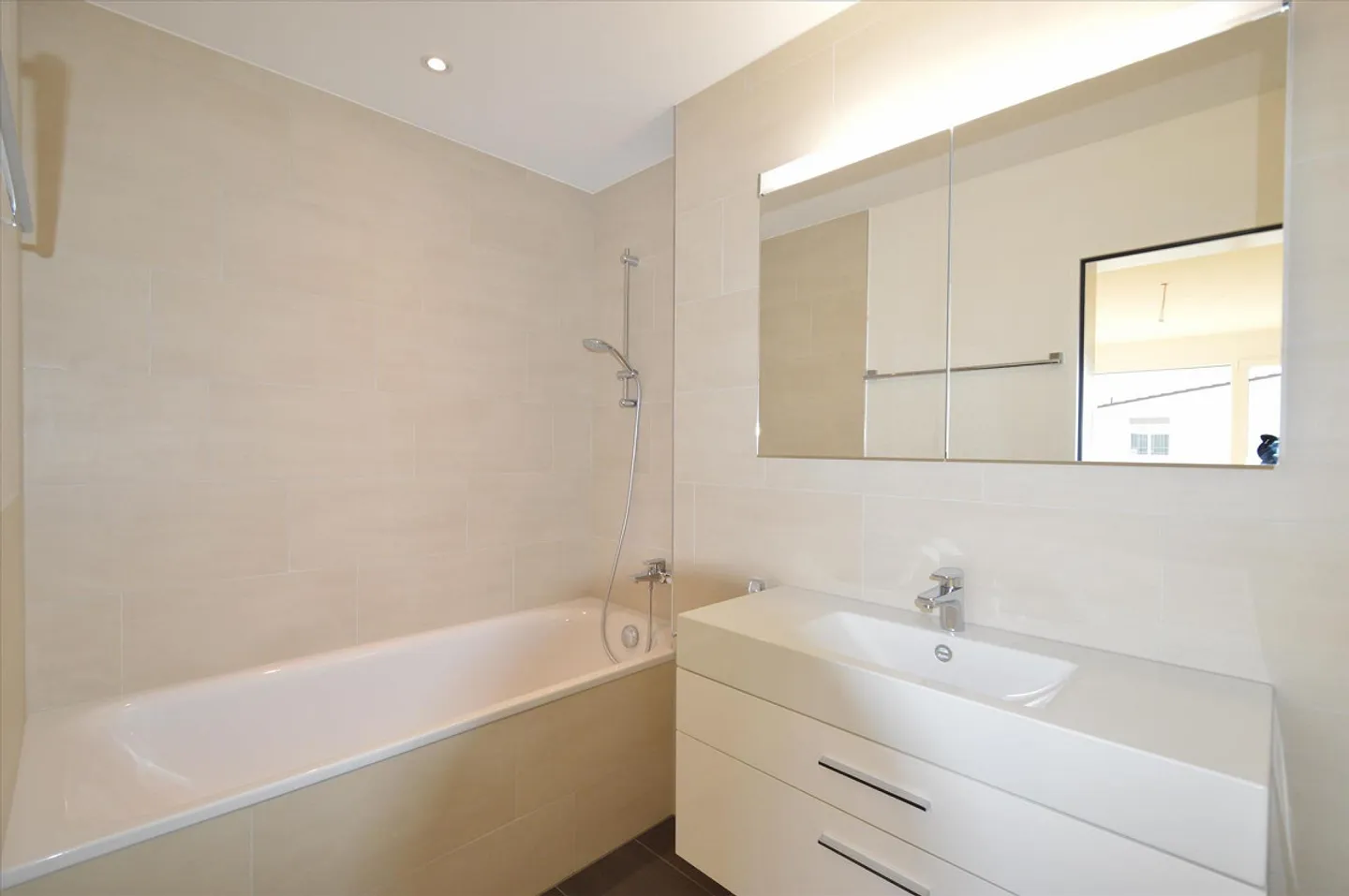 When housing dreams come true! - Photo 4 of 7