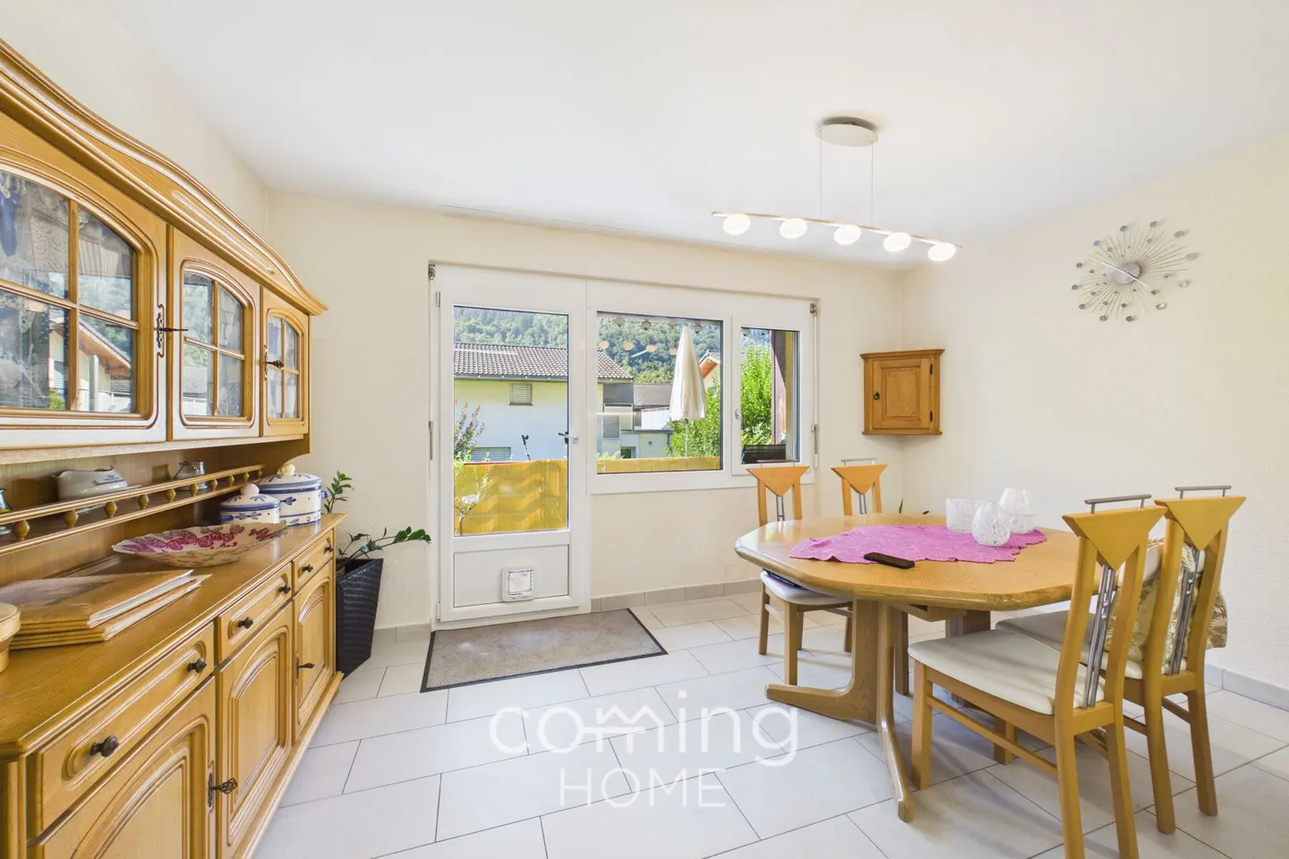 Ampio appartamento di 5,5 locali con balcone a Brigerbad - Foto 3 di 15