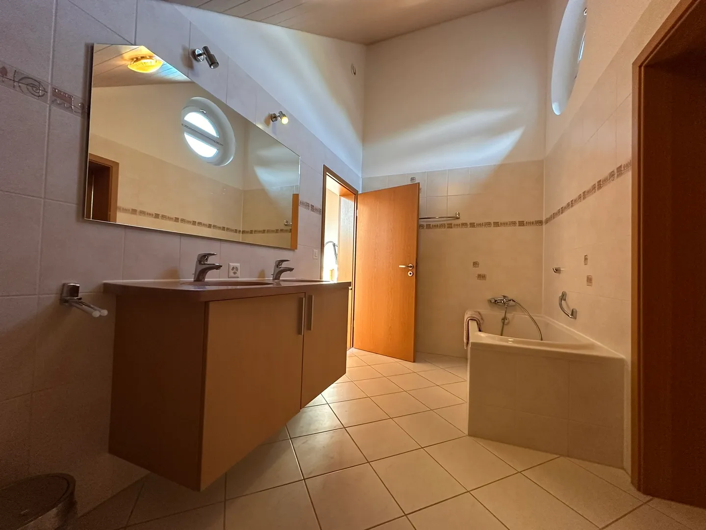 Villa Incantevole con Vista Lago - Foto 7 di 8