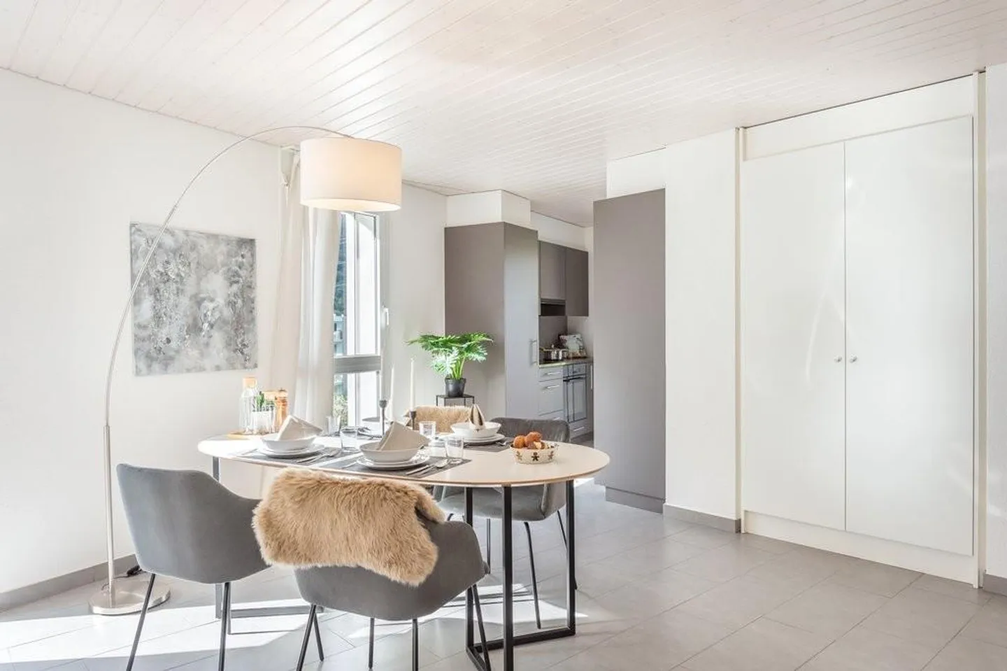 Appartement Moderne Près Commodités - Photo 4 sur 12