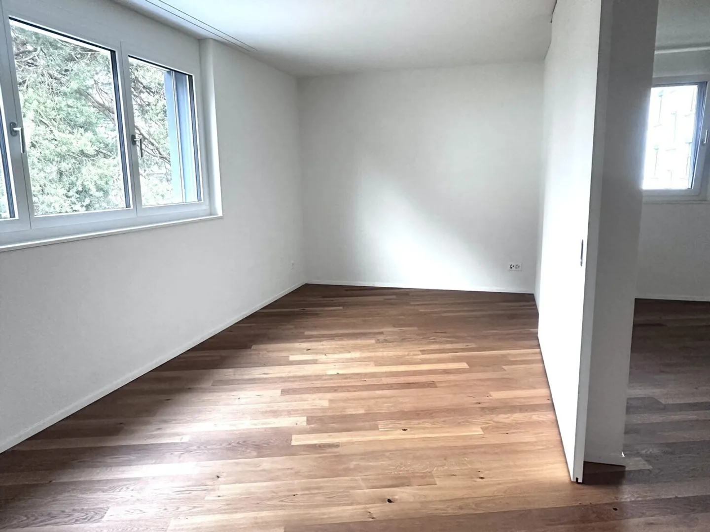 Appartamento esclusivo di 4,5 stanze con grande terrazza, centrale e tranquillo nel complesso residenziale 'Radius Plus' - Foto 9 di 13