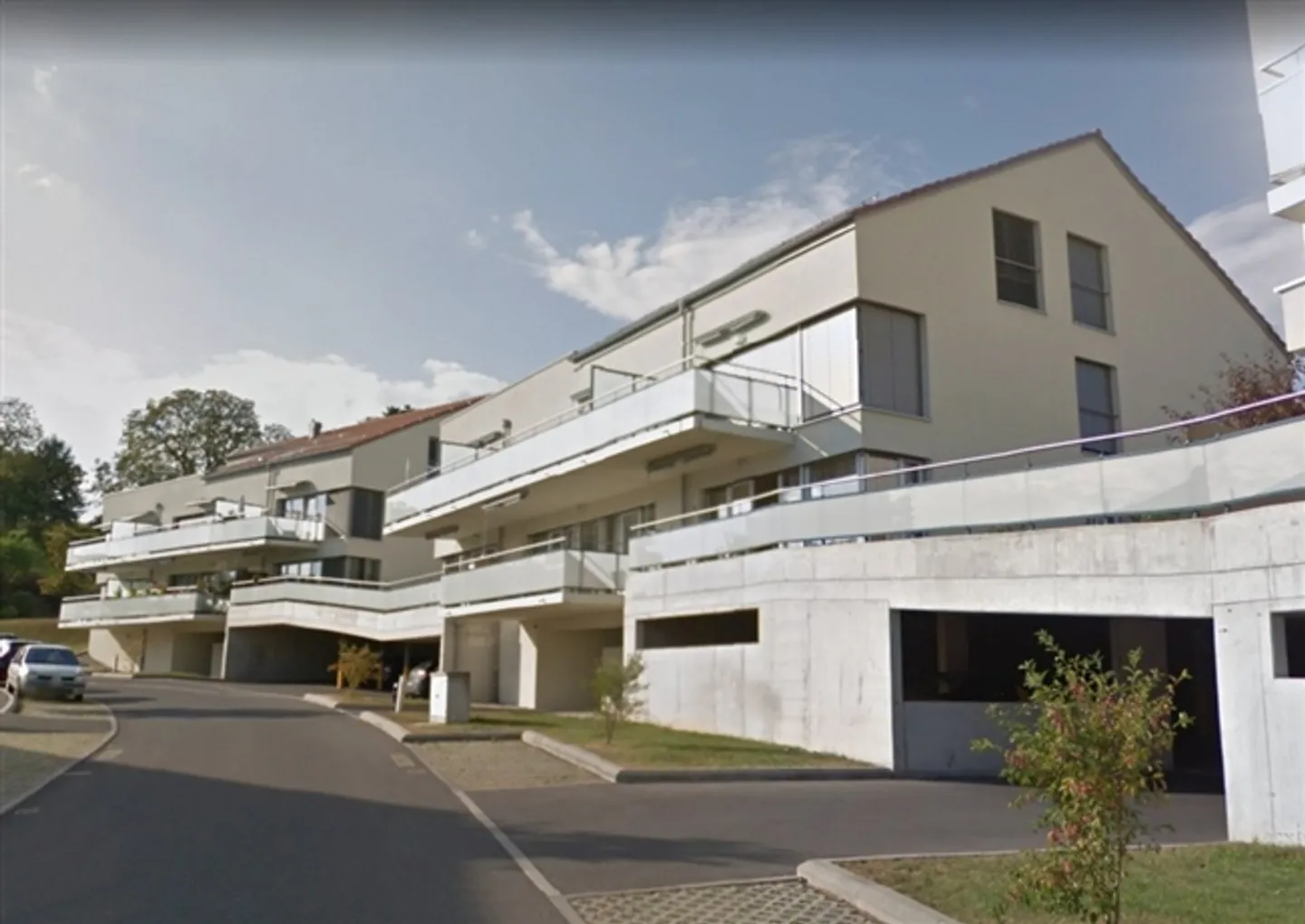 «Außenparkplatz – Penthalaz» - Foto 2 von 2