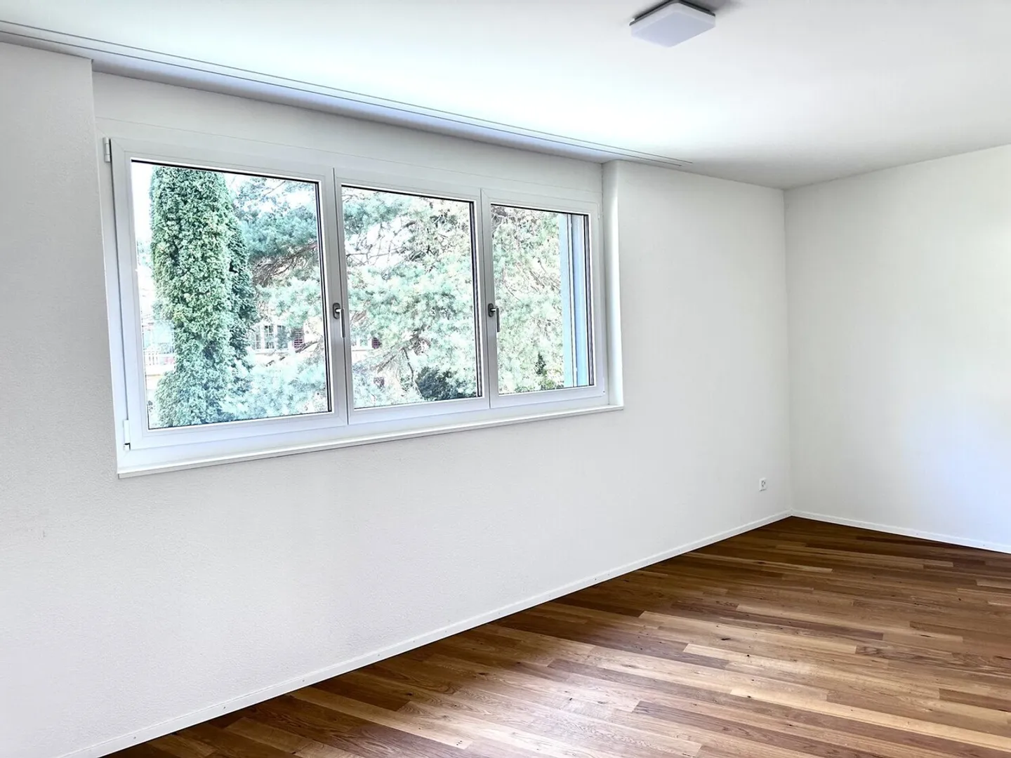 Appartamento esclusivo di 4,5 stanze con grande terrazza, centrale e tranquillo nel complesso residenziale 'Radius Plus' - Foto 7 di 13
