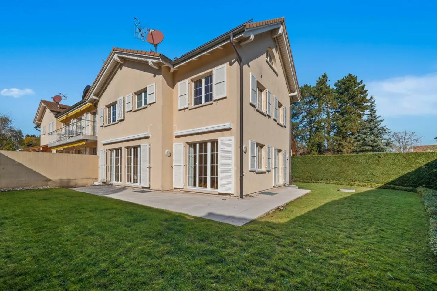 Casa a schiera 7.5 stanze - Foto 1 di 10