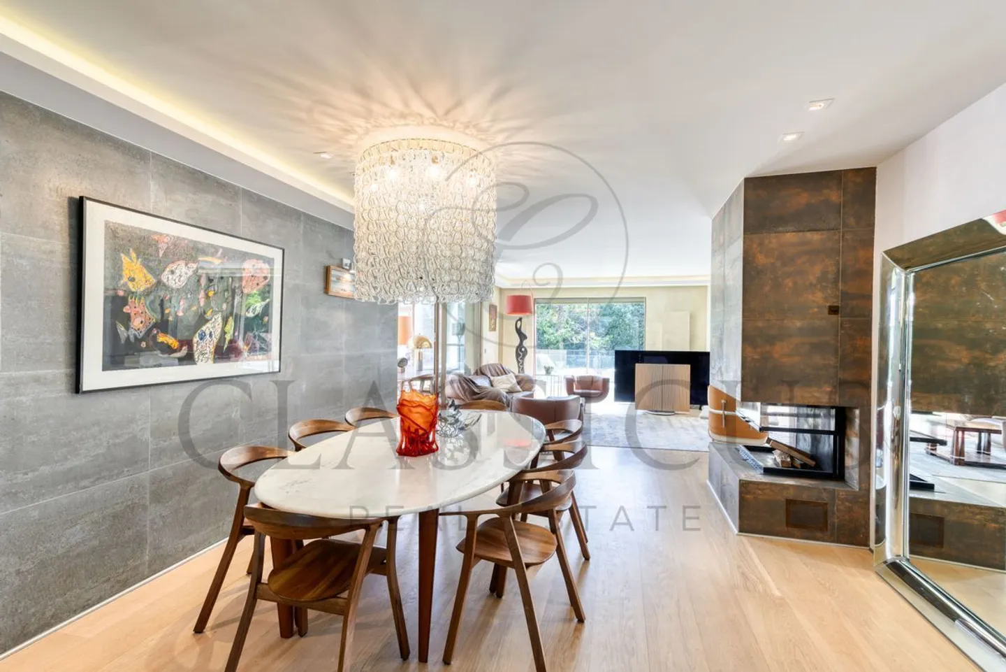A rare family house with garden, swimming pool and approx. 440 m² of usable space - Photo 7 of 13