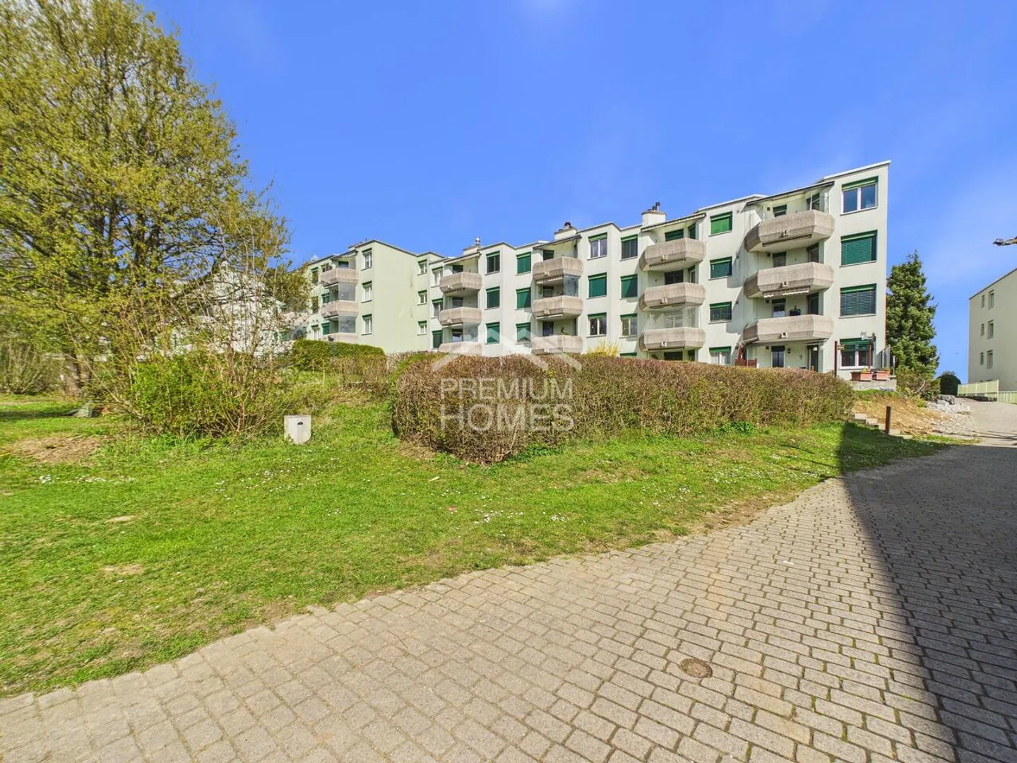 Charmante Wohnung mit Balkon - Foto 2 von 13