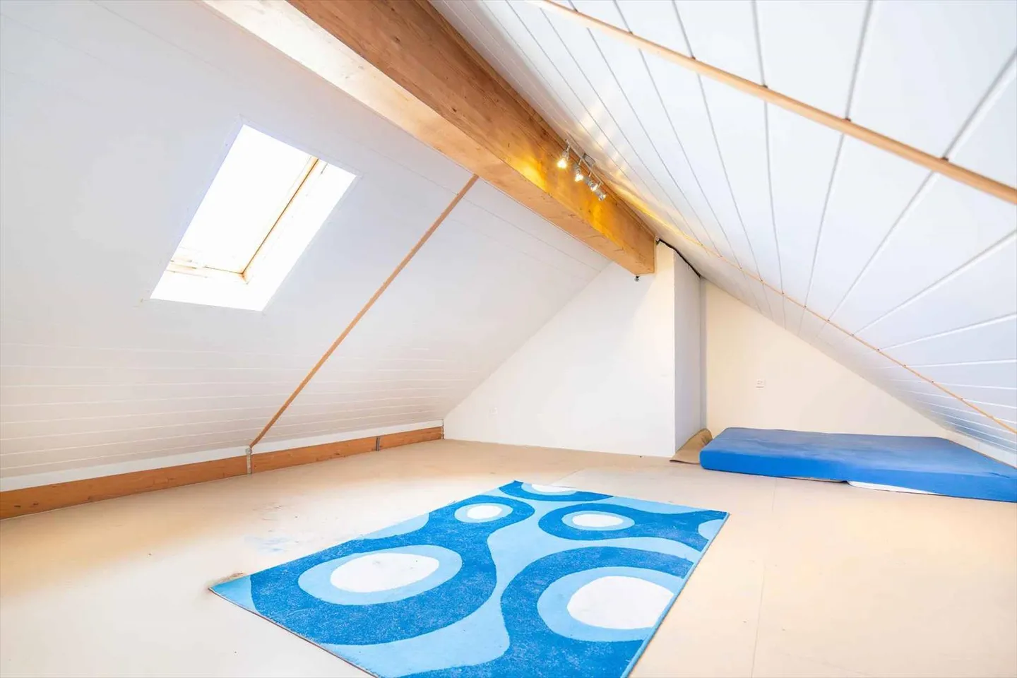 Obergeschoss 5,5 Zimmer - Foto 9 von 11