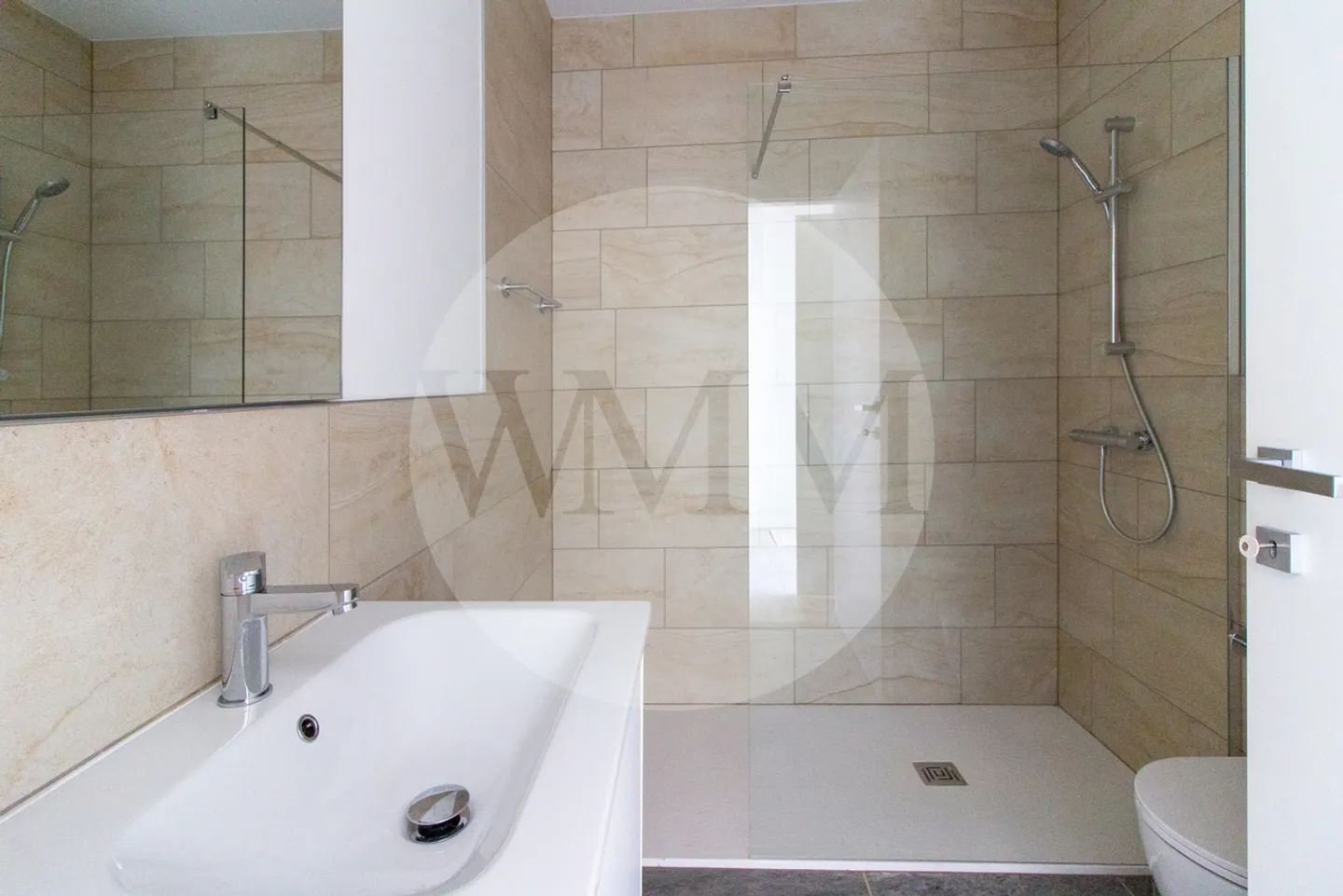 2.5 CHAMBRES MEUBLÉES ET MODERNES À VIGANELLO - Photo 7 sur 9