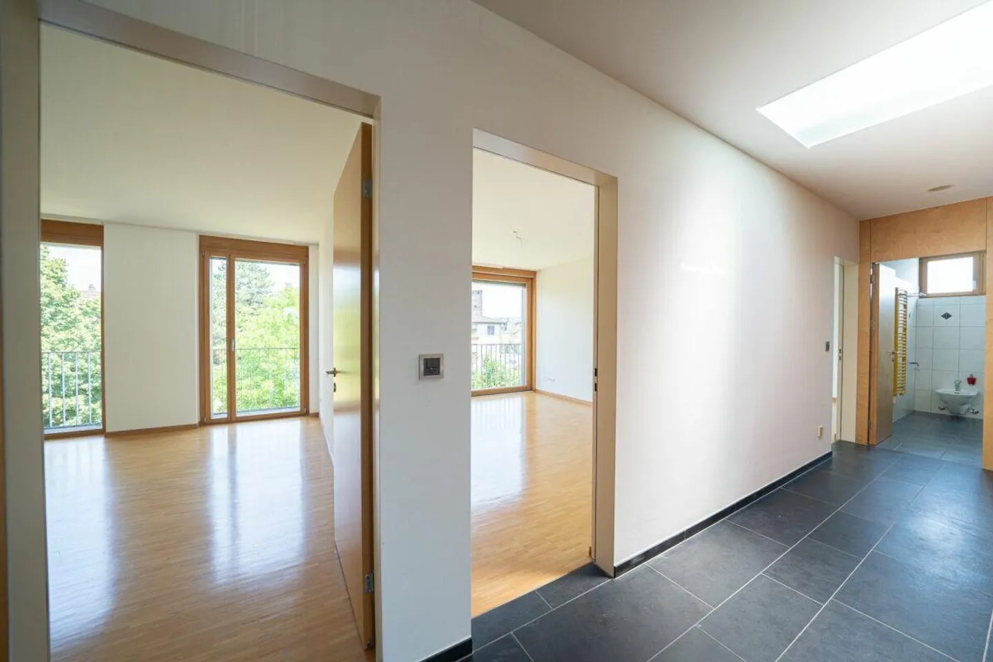 Appartamento soleggiato di 4.5 locali con grande comfort e vicinanza al Reno - Foto 11 di 13
