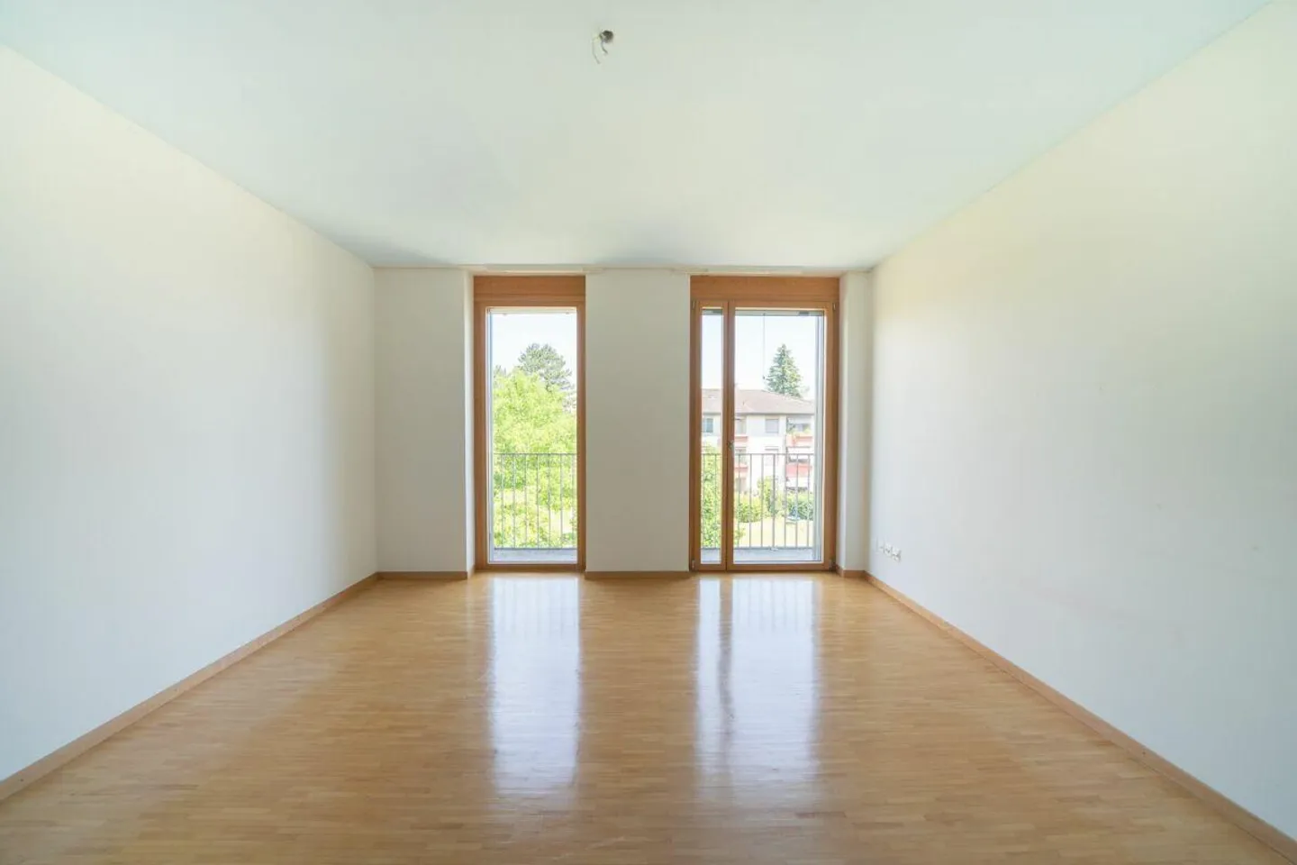 Appartamento soleggiato di 4.5 locali con grande comfort e vicinanza al Reno - Foto 8 di 13