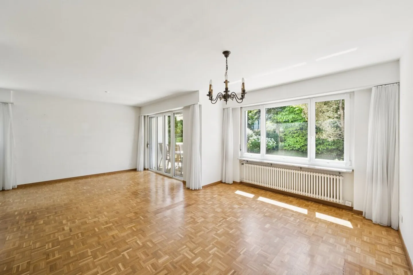 Incantevole Casa a Schiera con Giardino - Foto 2 di 6