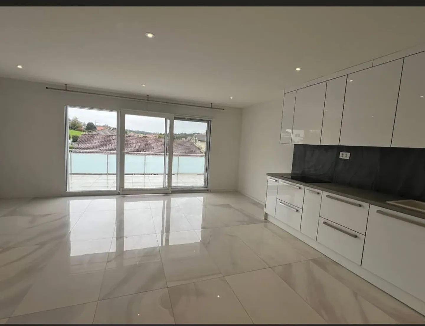 Magnifico appartamento di 4.5 locali a Vuistérens-devant-Romont - Foto 4 di 11