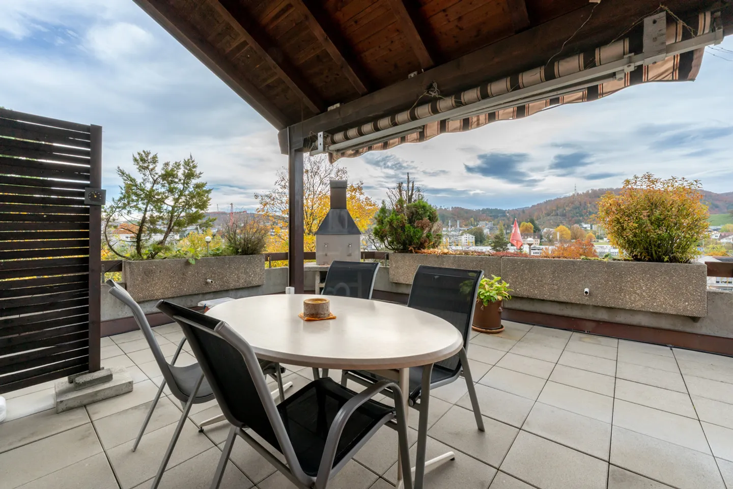 Top penthouse apartment in Liestal - Photo 4 of 22