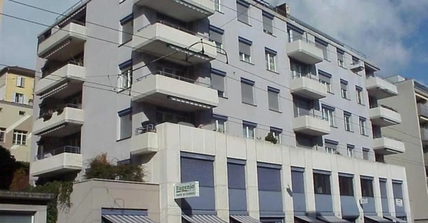 Place de Parking Pratique - Photo 1 sur 1