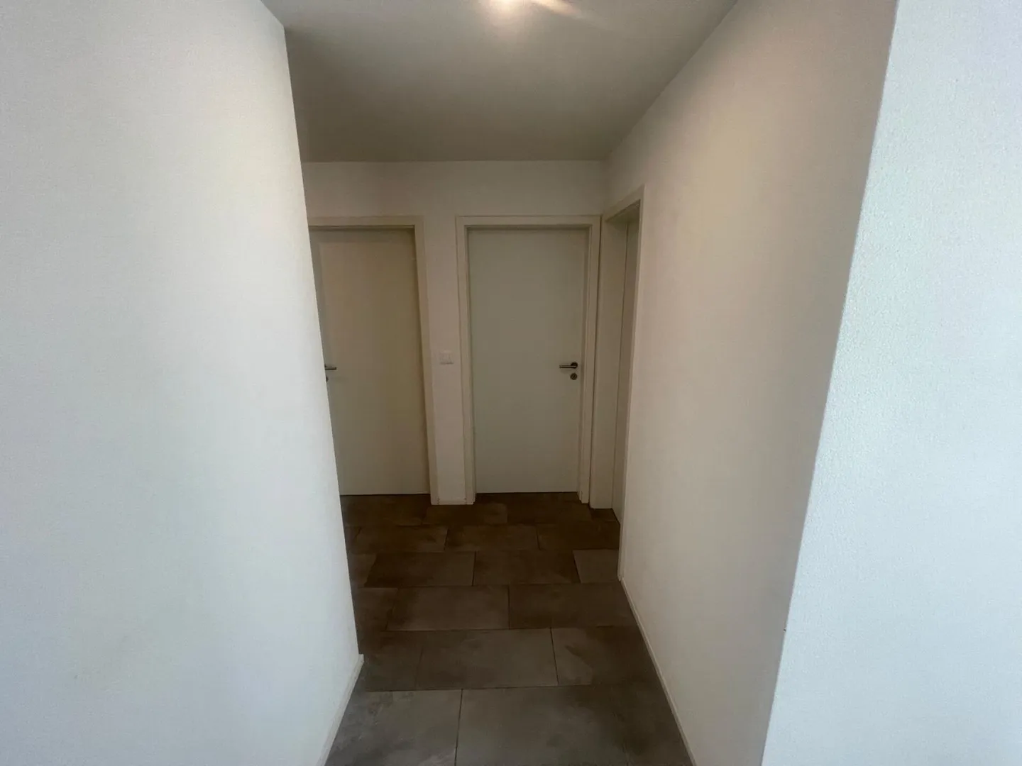 Bel appartement de 3,5 pièces au 3ème étage avec jardin commun - Photo 6 sur 12