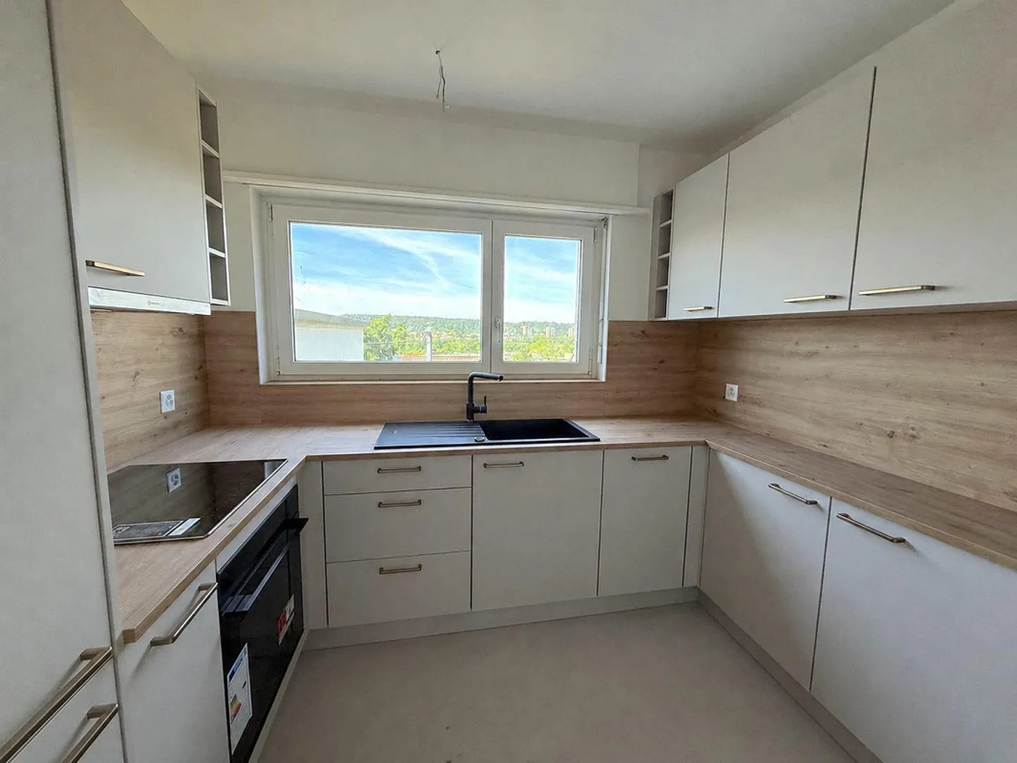 Arlesheim: Appartamento moderno 3.5 locali in posizione centrale con balcone, garage - Foto 7 di 14