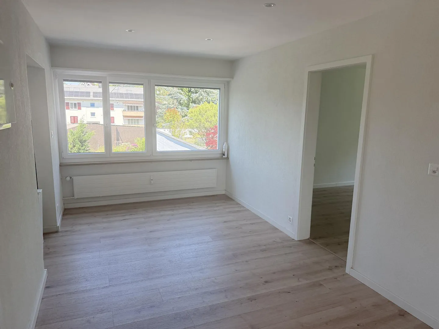 Arlesheim: Appartamento moderno 3.5 locali in posizione centrale con balcone, garage - Foto 8 di 14