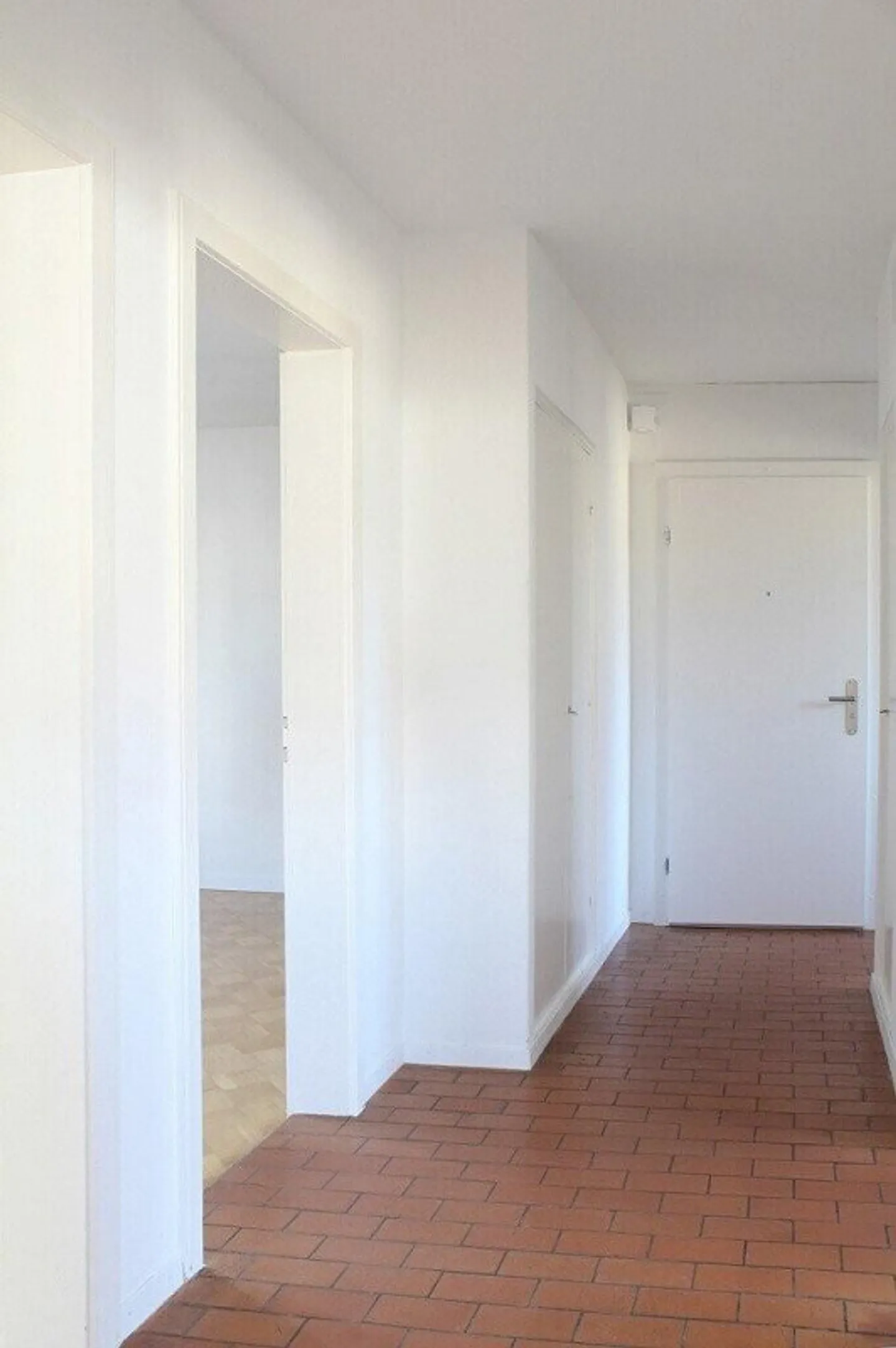 Appartement lumineux de 3 pièces avec balcon - Photo 5 sur 8