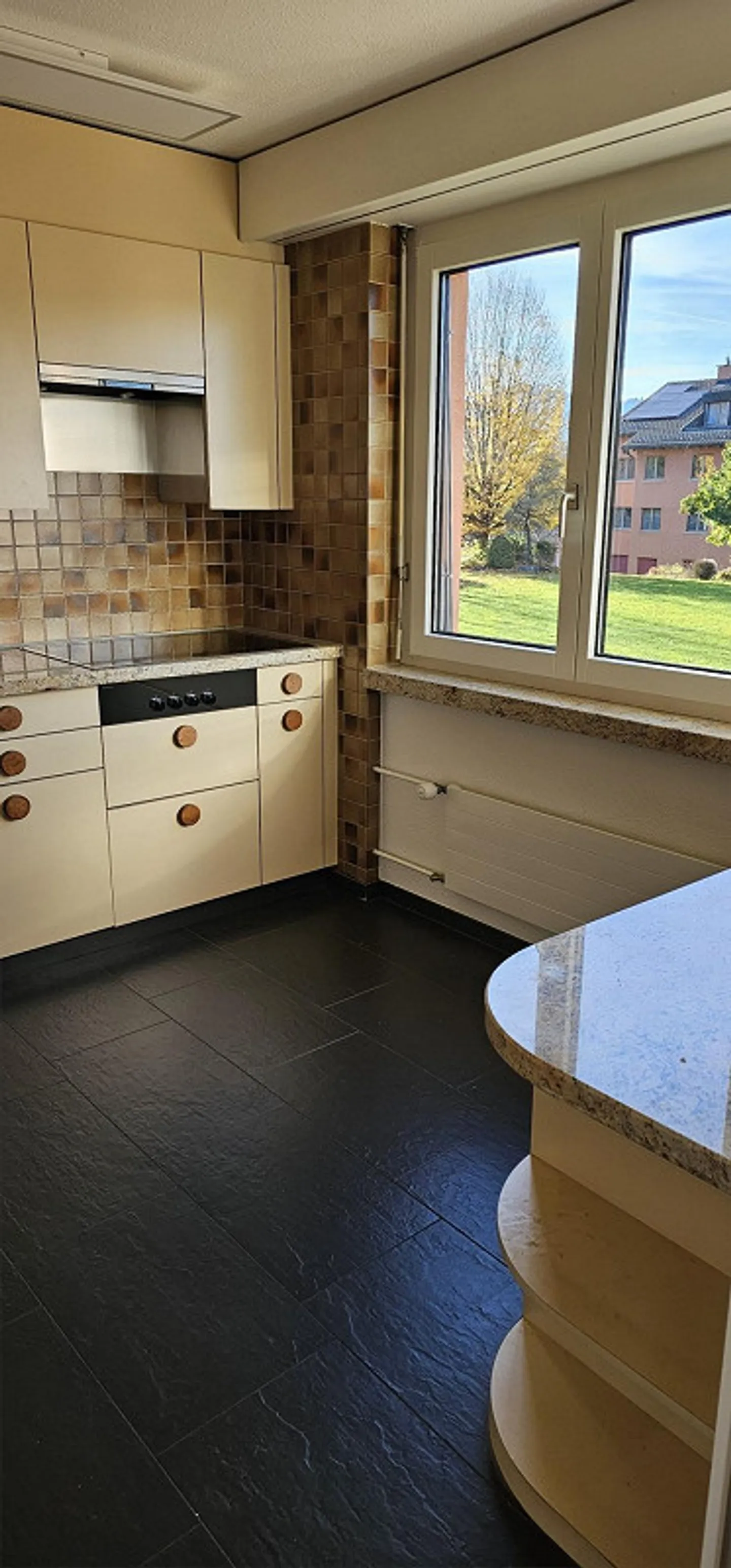 Appartement moderne de 3,5 pièces avec balcon et vue sur le jardin à Saint-Gall - Photo 9 sur 14