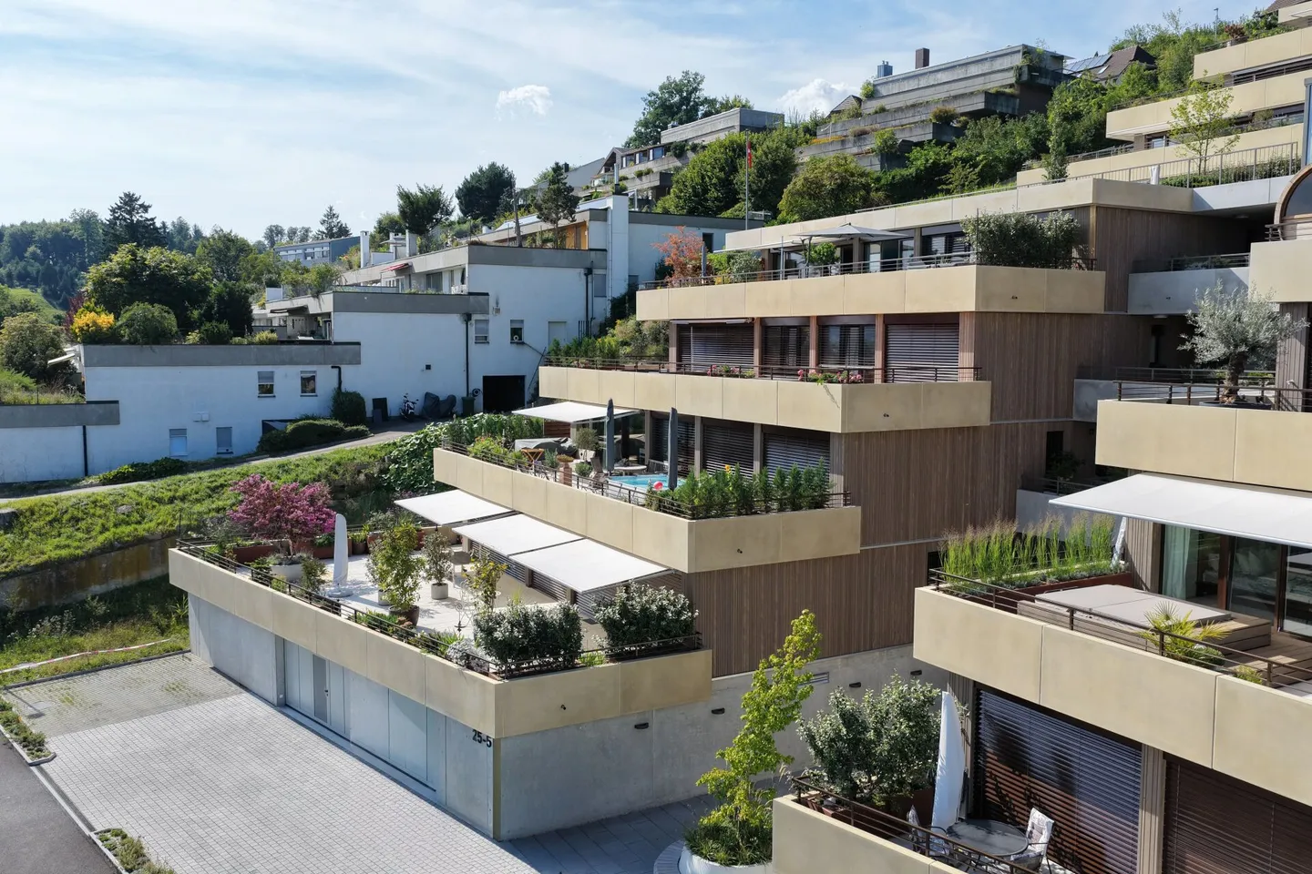 Appartement avec terrasse baigné de lumière - Photo 2 sur 10