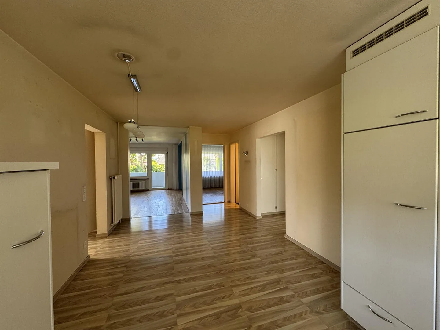 Appartement spacieux de 4,5 pièces dans un emplacement calme - Photo 15 sur 21