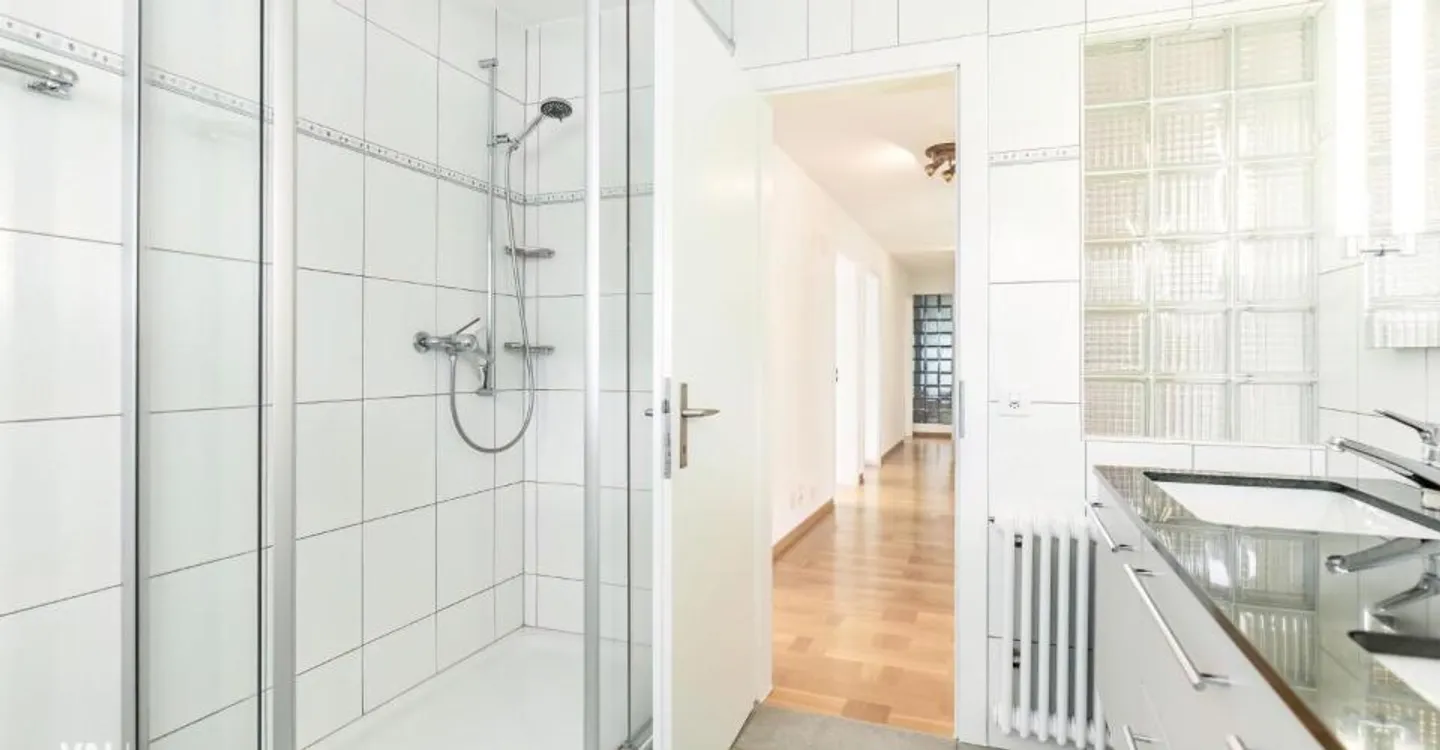 Appartement Charmant avec Vue Époustouflante - Photo 7 sur 11
