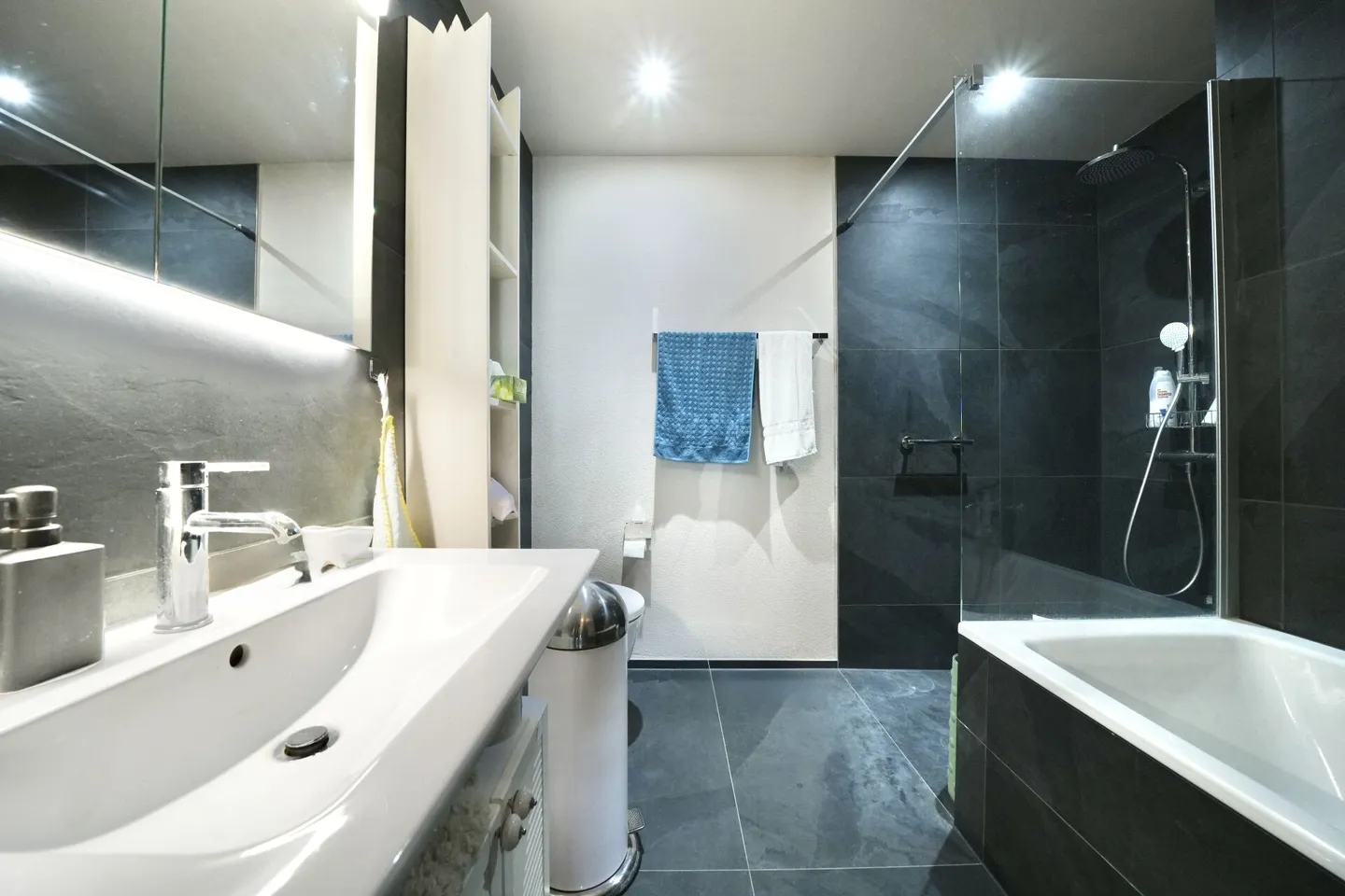 Appartement avec terrasse baigné de lumière - Photo 9 sur 10